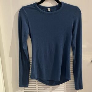 Lululemon Hold Tight Long-Sleeve Shirt in Pitch Blue